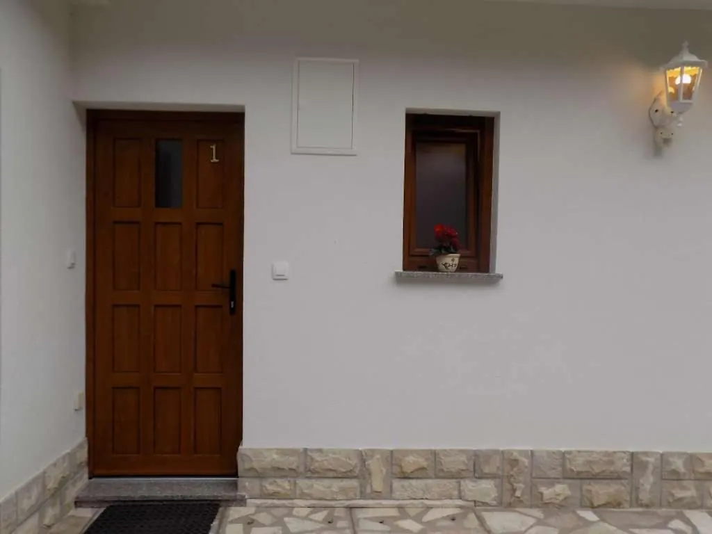 Studio Apartment In Moscenicka Drage With Sea View, Terrace, Air Conditioning, Wifi 4364-1 Moscenicka Draga